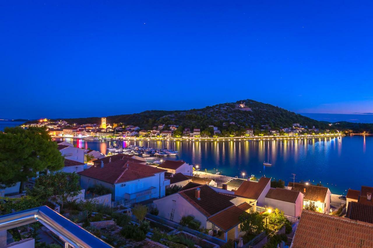 Villa Mirta Tisno Buitenkant foto